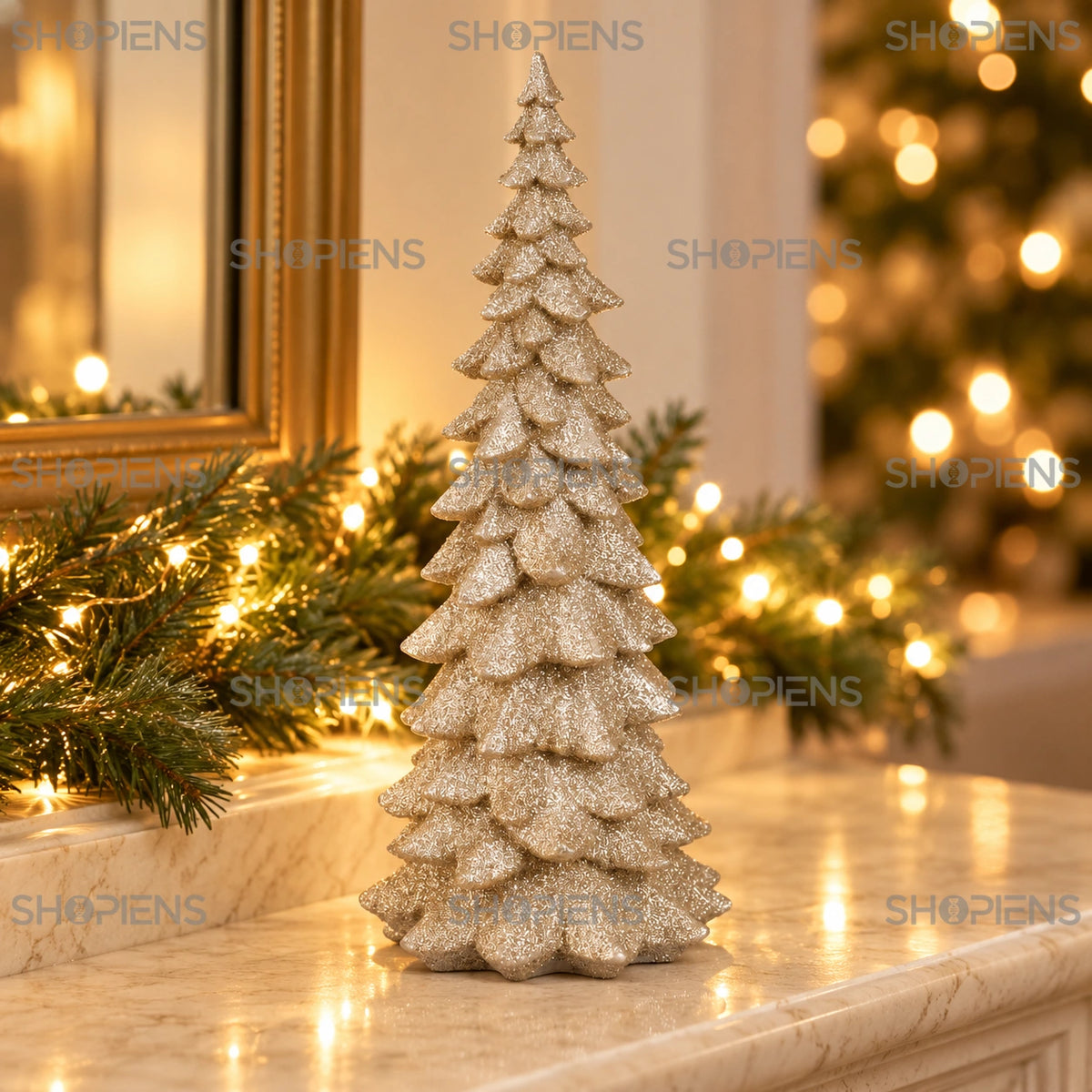 Brad ornamental cu ramuri șampanie și glitter, 33 cm pe șemineu, într-un decor de seară cu lumini festive | Shopiens®
