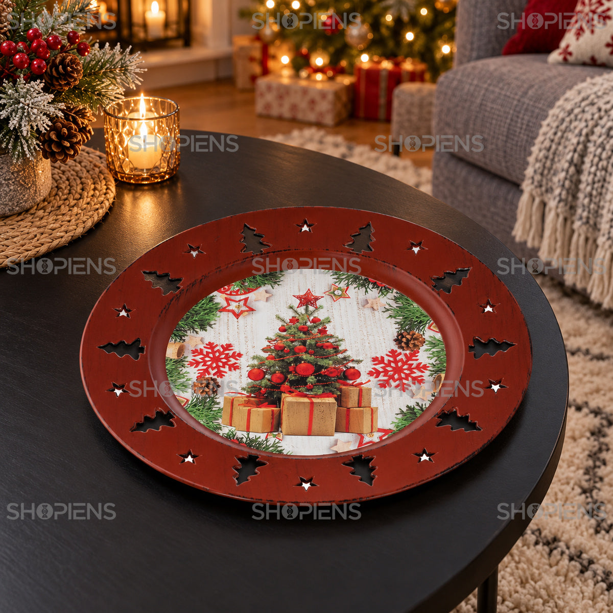 Platou decorativ din plastic cu brad și margine decupată, Ø33 cm, în decor de Crăciun, decor neinclus | Shopiens®