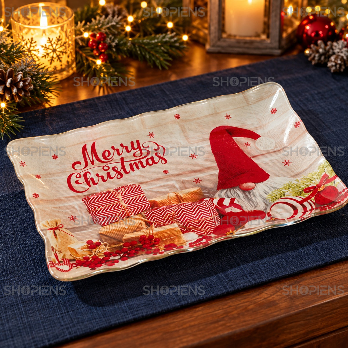 Platou dreptunghiular din sticlă cu gnom și cadouri, 42 × 24 cm, detaliu al designului, decor neinclus | Shopiens®