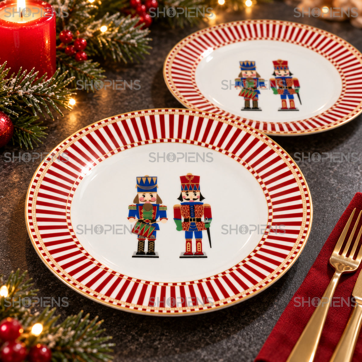 Set 2 farfurii din porțelan cu soldați de Crăciun, Ø19 cm, detaliu al imprimeului și marginii, decor neinclus | Shopiens®