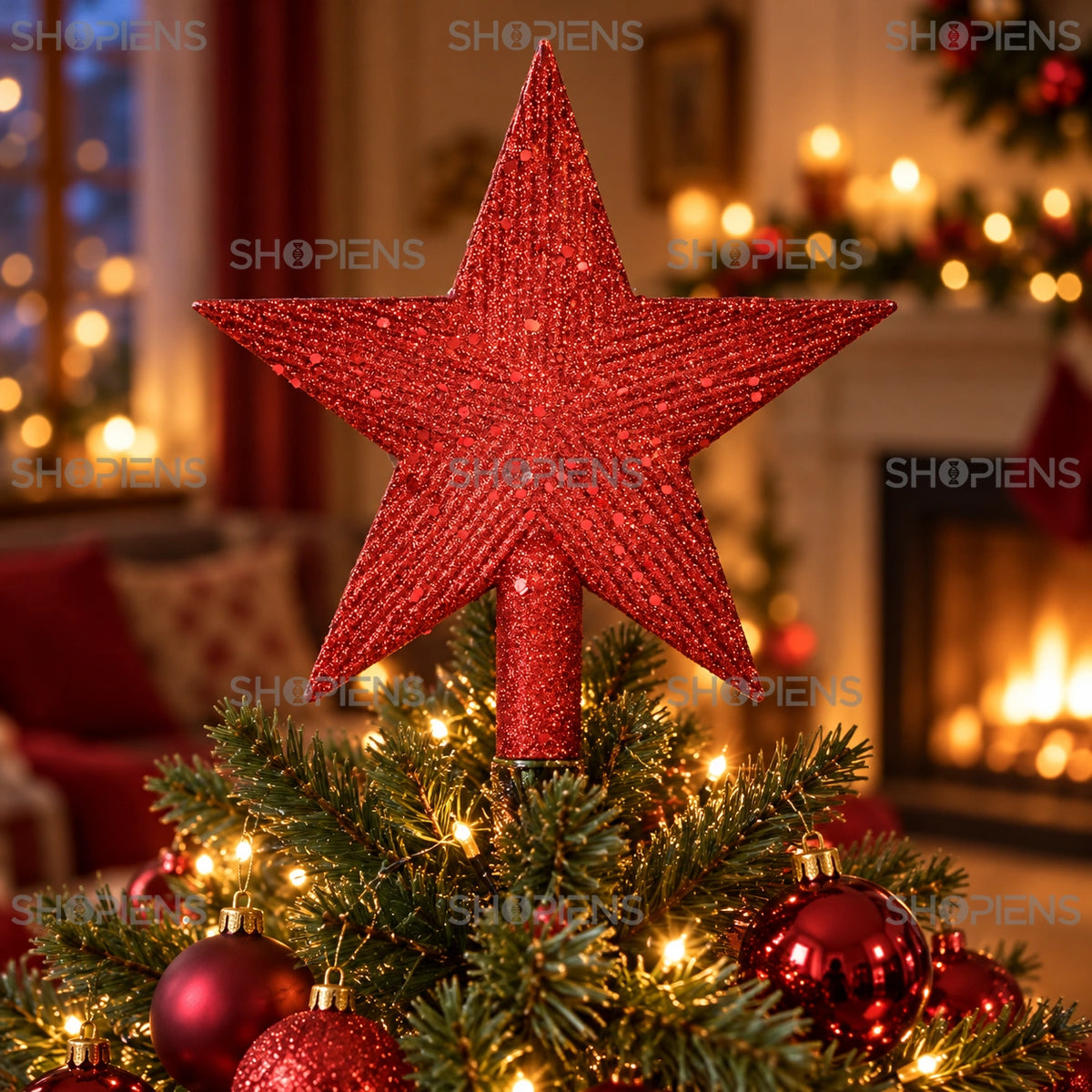 Stea roșie pentru vârful bradului cu paiete, 22 cm în vârful bradului, într-un decor de seară cu lumini calde | Shopiens®
