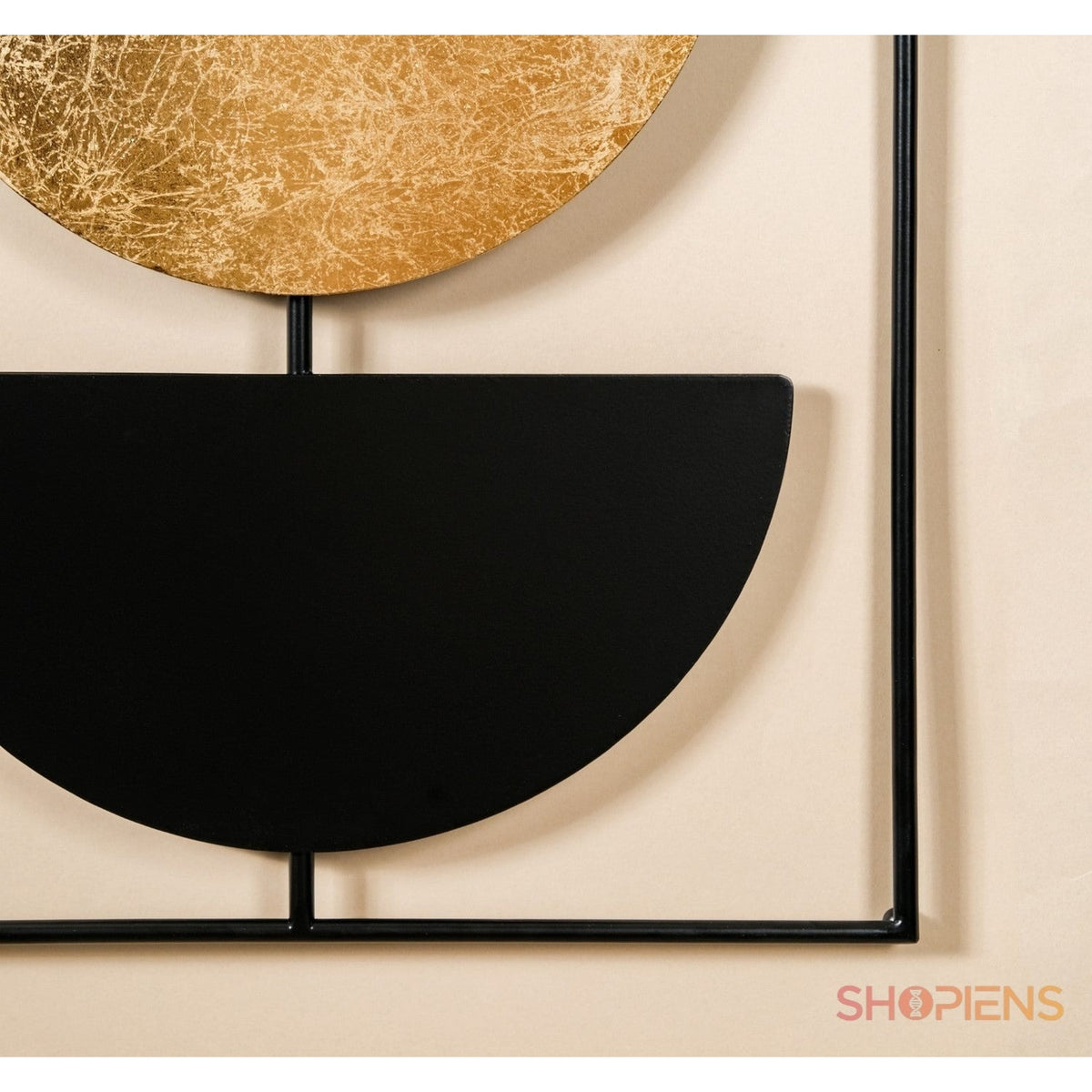 Decorațiune metalică de perete cu semicercuri negru și auriu, 40x60 cm Shopiens – detaliu semicerc negru