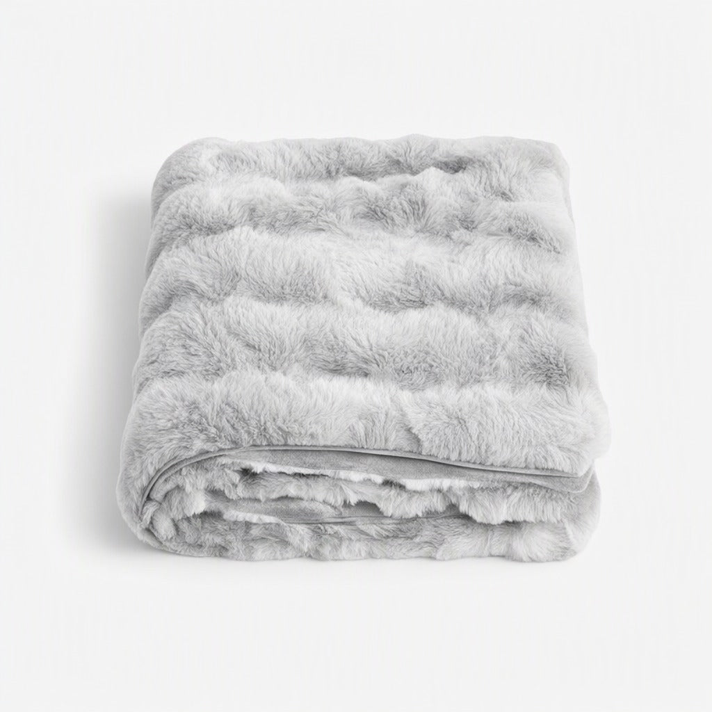 Pătură cuvertură pentru fotoliu din blană artificială alb gri cu model în relief 160x130 cm