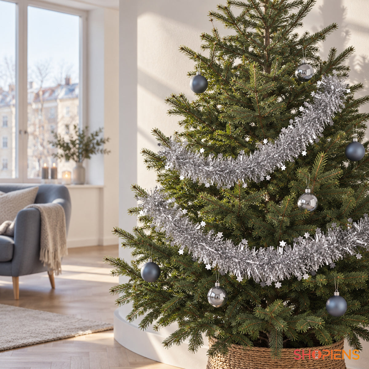 Beteală argintie tinsel cu steluțe, 3 m x 7 cm, în bradul de Crăciun, decor neinclus | Shopiens®
