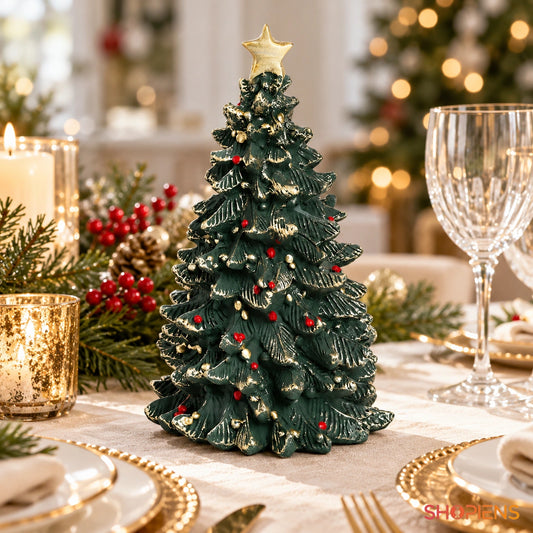 Brad vintage verde cu globuri roșii, 23 cm pe masa de Crăciun, în lumină naturală | Shopiens®