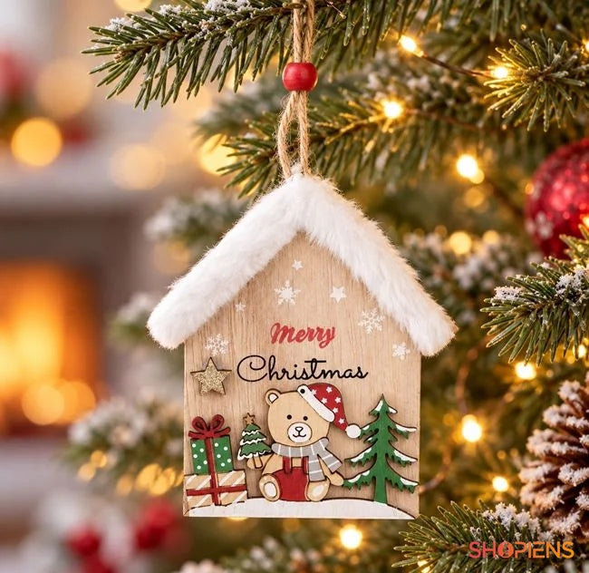Căsuță din lemn cu ursuleț și acoperiș pufos, 10 × 12 cm, în brad, decor neinclus | Shopiens®