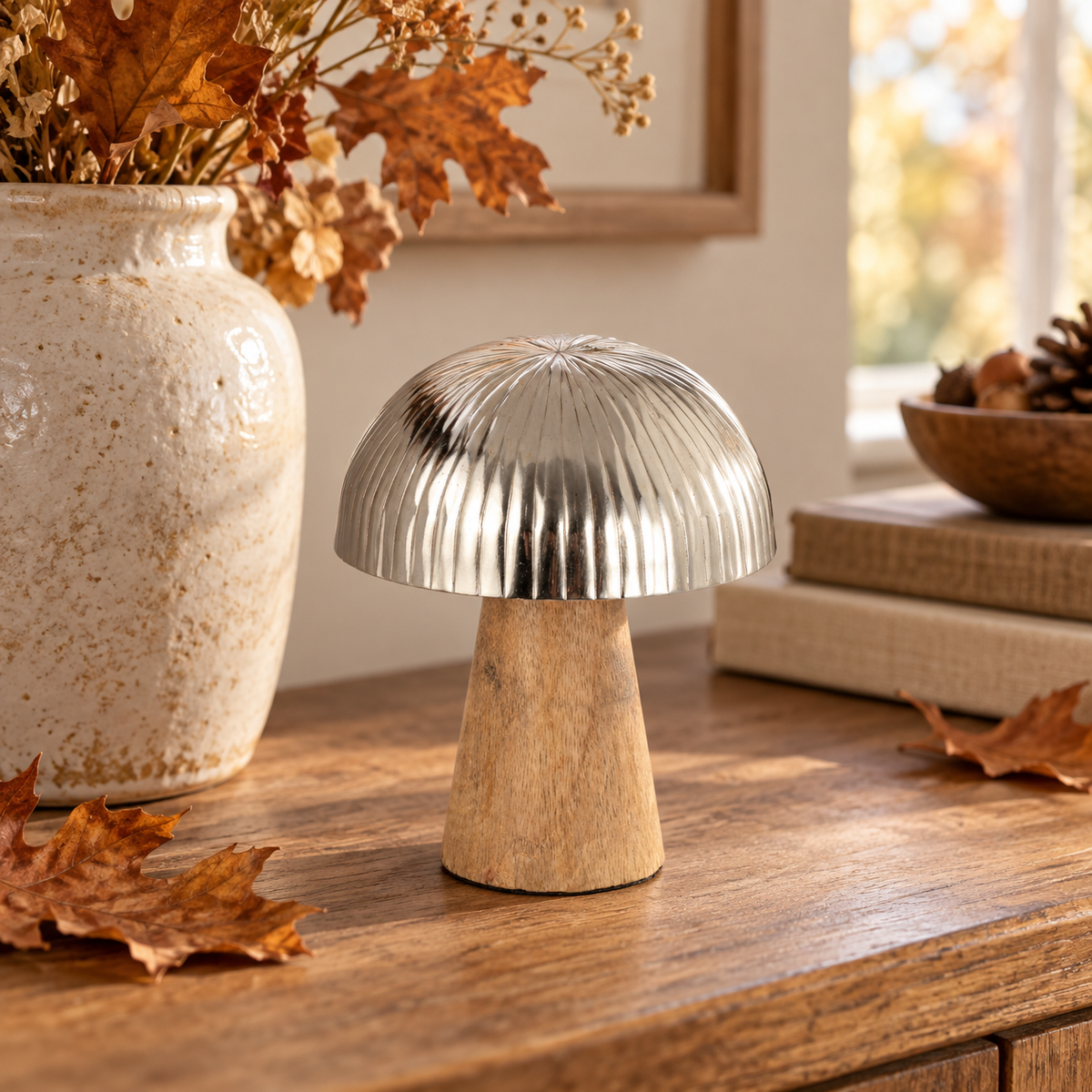 Ciuperca Decorativa Cu Palarioara Argintie, 10,5 Cm - in folosinta 1 - Shopiens