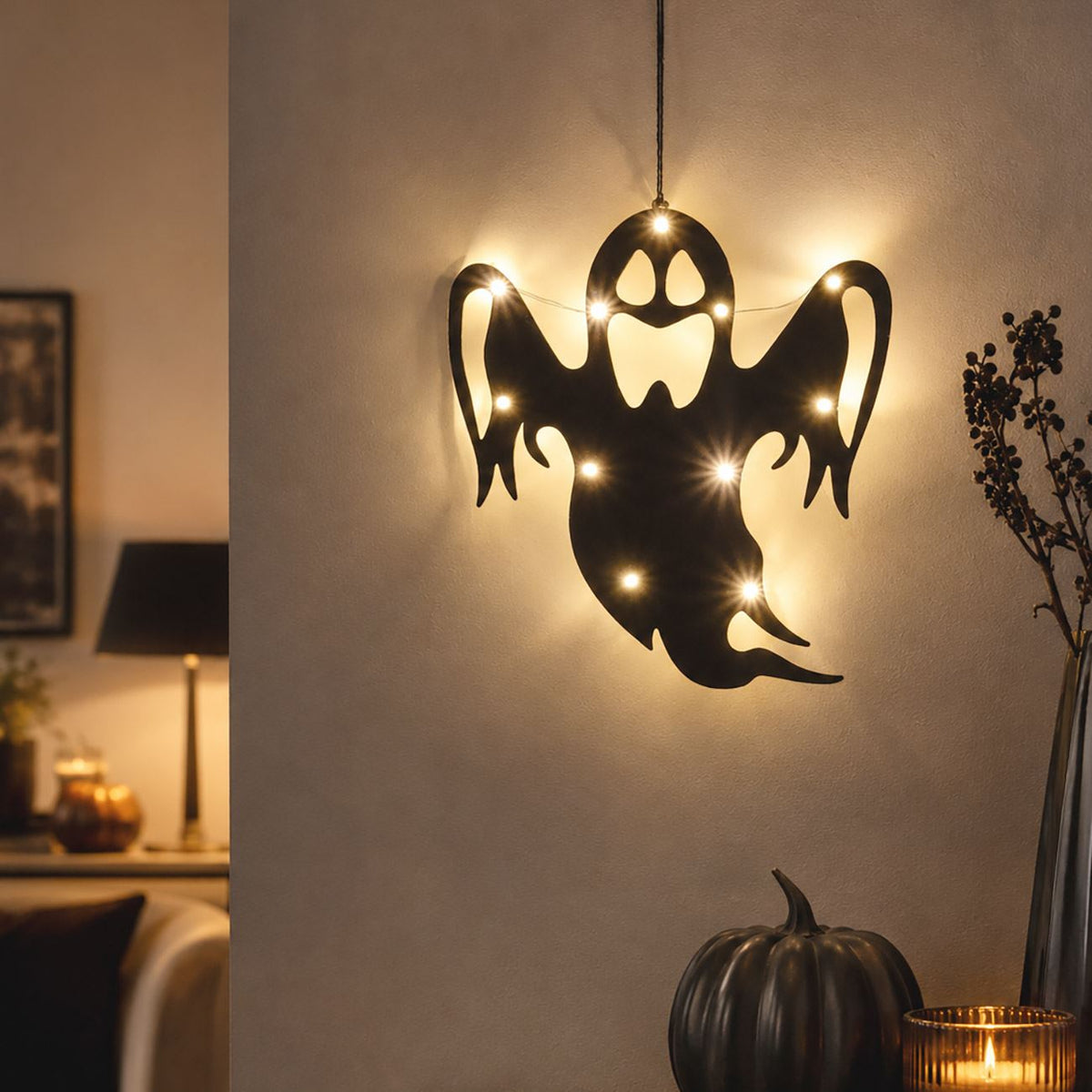 Fantoma Din Metal Cu Iluminare LED, Decor Suspendabil 22 X 23 Cm - Shopiens