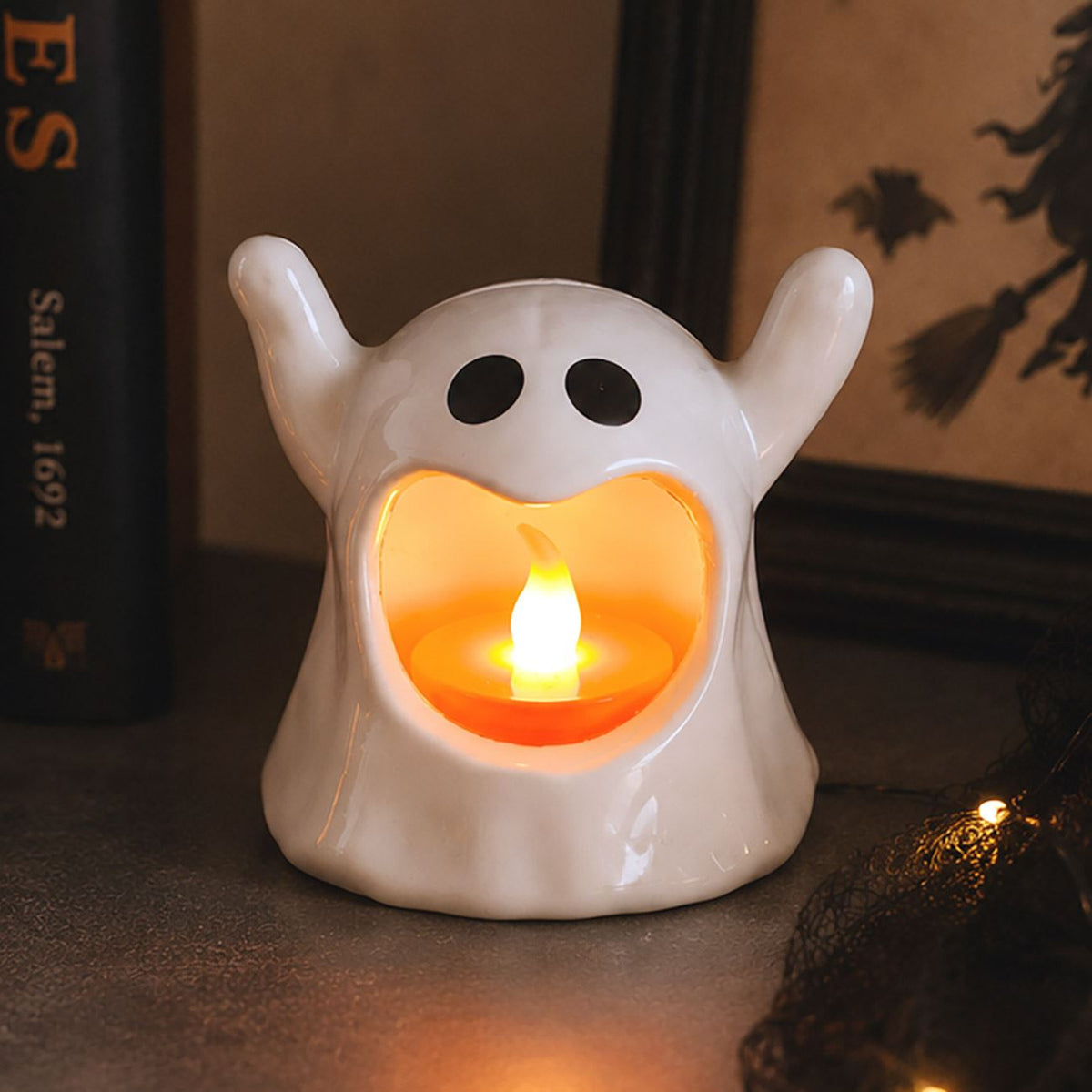 Fantoma alba de Halloween cu LED si efect de flacara, 8 cm - Shopiens