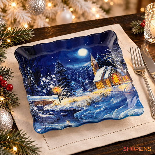 Farfurie din sticlă cu peisaj de noapte albastră, 17 × 17 cm, pe masa festivă de Crăciun, decor neinclus | Shopiens®