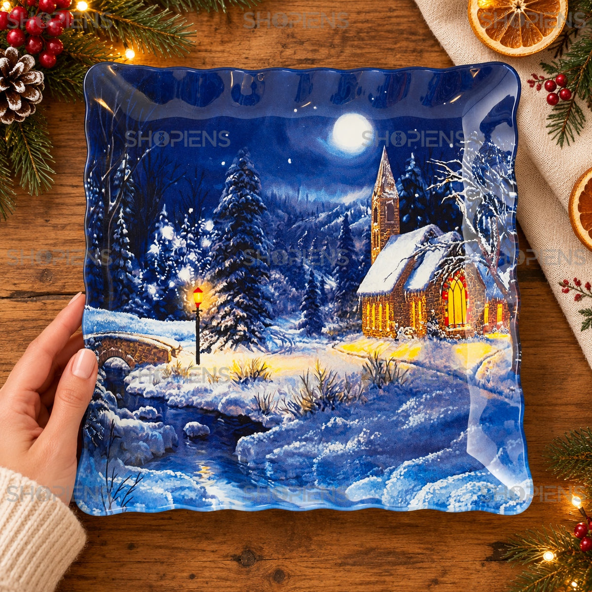 Farfurie din sticlă cu peisaj de noapte albastră, 25 × 25 cm, în decor alternativ de Crăciun, decor neinclus | Shopiens®