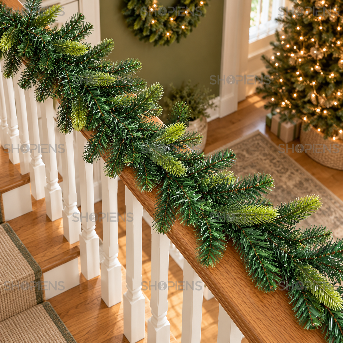 Ghirlandă verde cu 138 de ramuri, 270 × 10 cm, montată pe balustrada scării, decor neinclus | Shopiens®