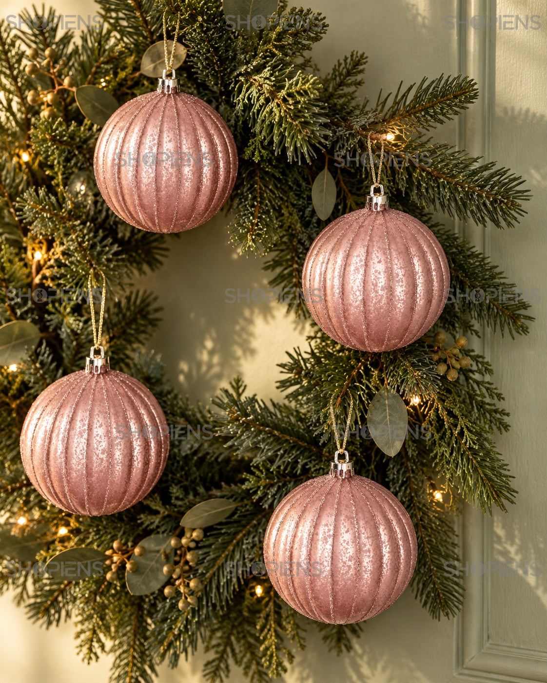 Set 4 globuri roz cu efect mercury, 10 cm – decorarea unei coronițe – Shopiens
