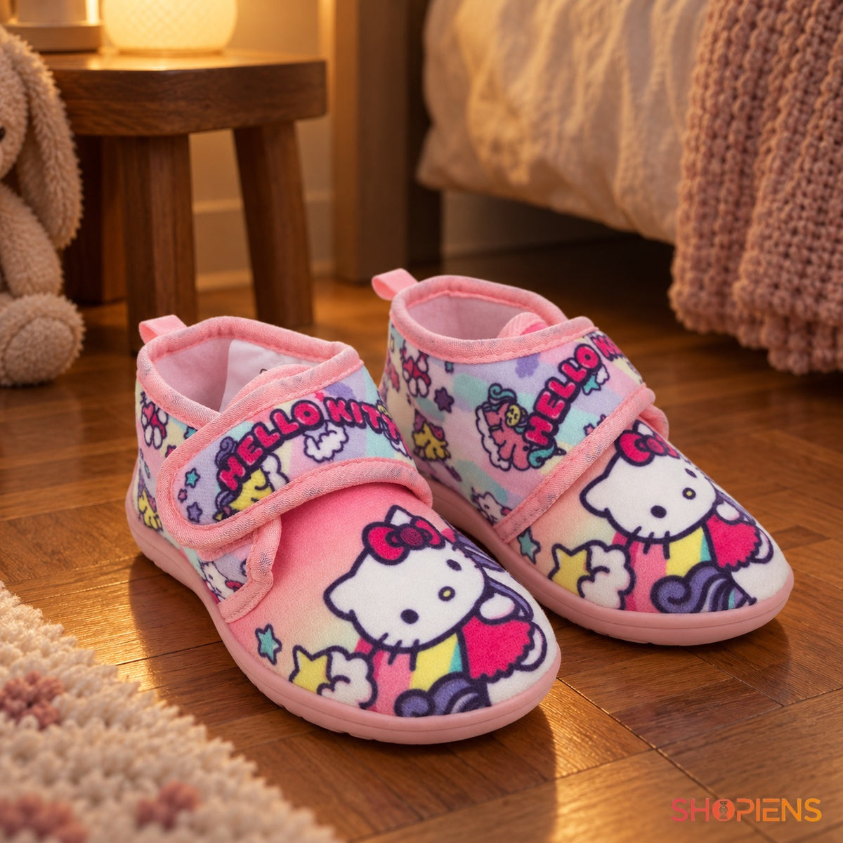 Botoșei roz Hello Kitty cu închidere cu arici — în decor de casă, mărimea 23
