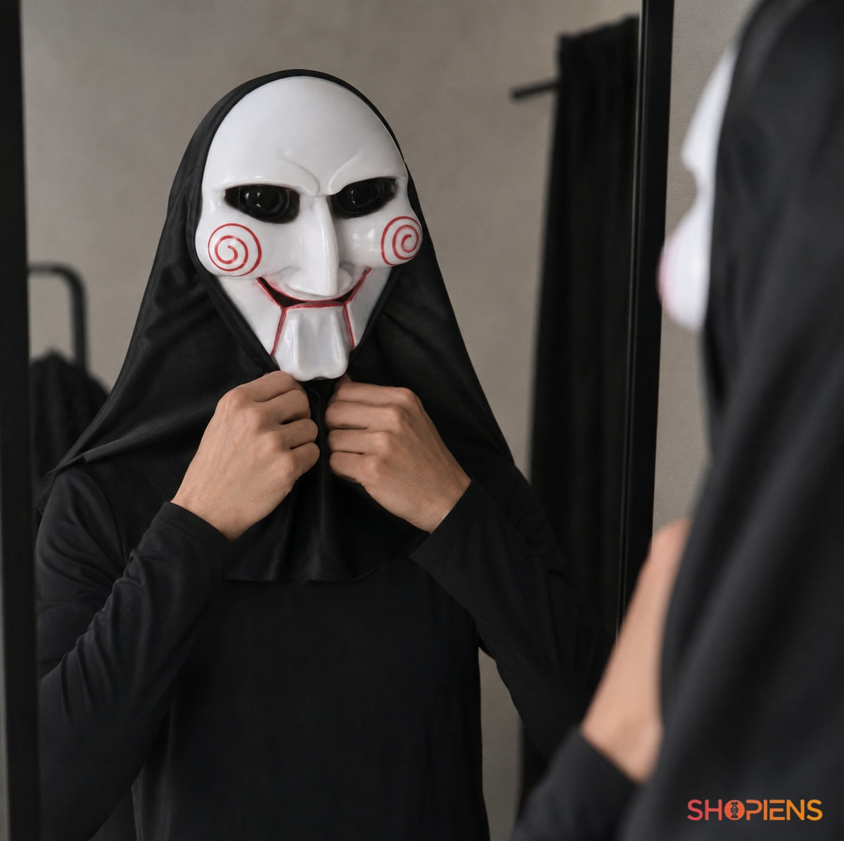Mască Horror Marionetă Cu Glugă Neagră Și Spirale Roșii - Shopiens