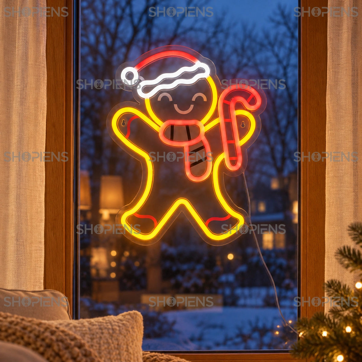 Om de turtă dulce luminos cu neon LED, 40 cm, montat pe geamul livingului cu perdele de in | Shopiens®