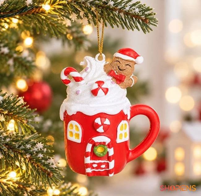 Omuleț gingerbread în cană roșie, 9 cm, în brad, decor neinclus | Shopiens®
