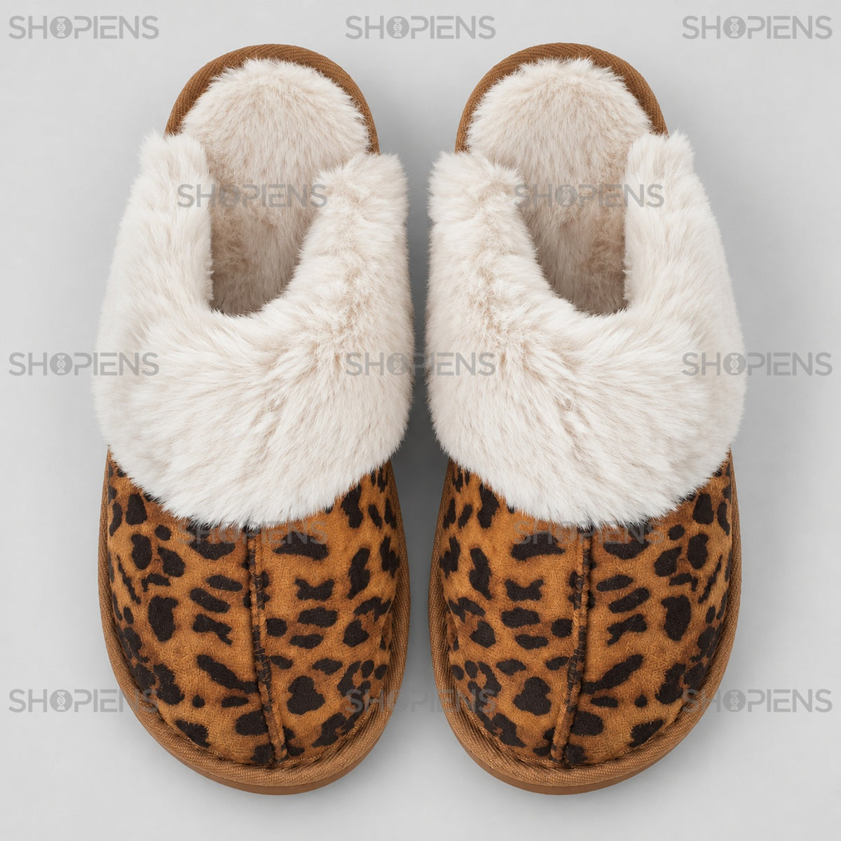 Papuci animal print cu bordură pufoasă — vedere de sus