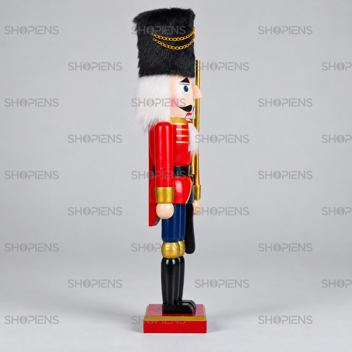 Soldățel cu căciulă neagră și uniformă roșie, 50 cm