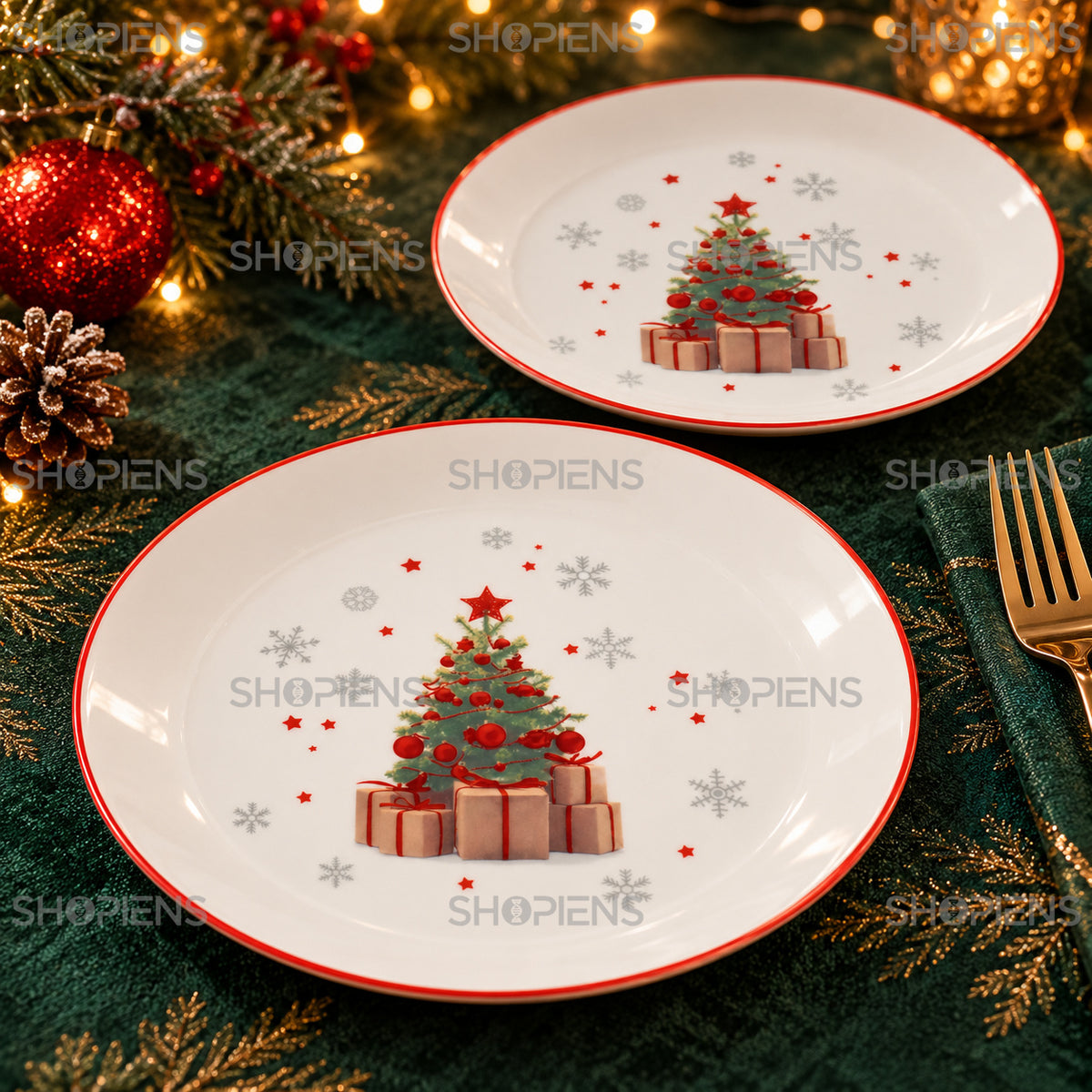 Set 2 farfurii din porțelan cu brad și cadouri, Ø19 cm, detaliu al imprimeului și marginii, decor neinclus | Shopiens®