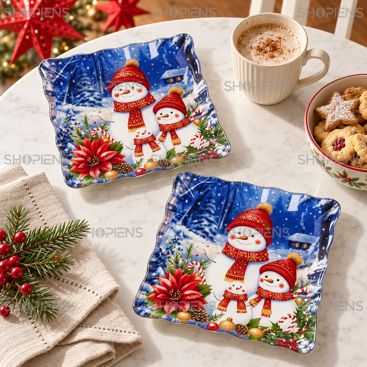 Set 2 farfurii de desert din sticlă cu oameni de zăpadă, 17 × 17 cm, în decor alternativ de Crăciun, decor neinclus | Shopiens®
