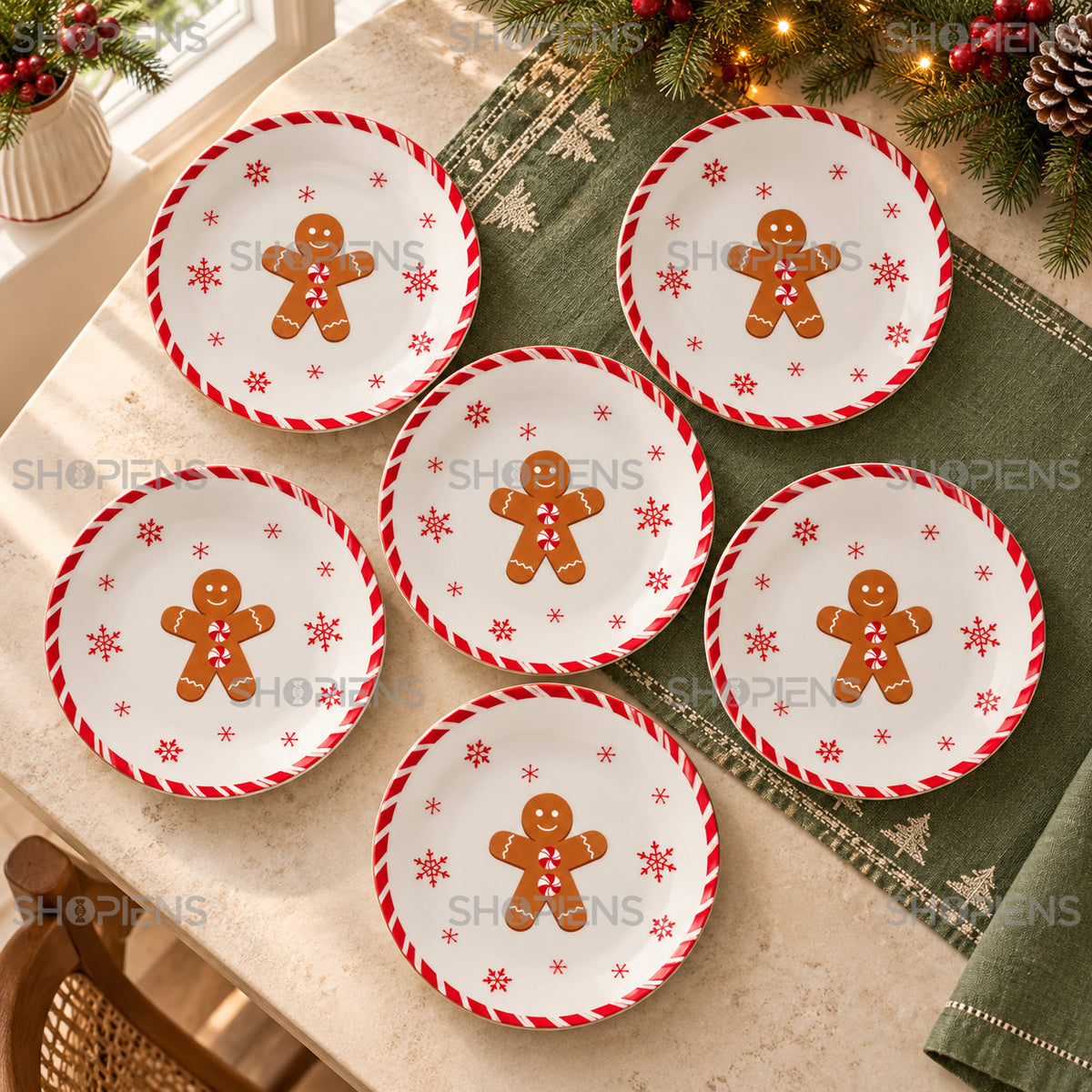 Set 6 farfurii din porțelan cu turtă dulce și bordură în dungi, Ø19 cm, în decor alternativ de Crăciun, decor neinclus | Shopiens®