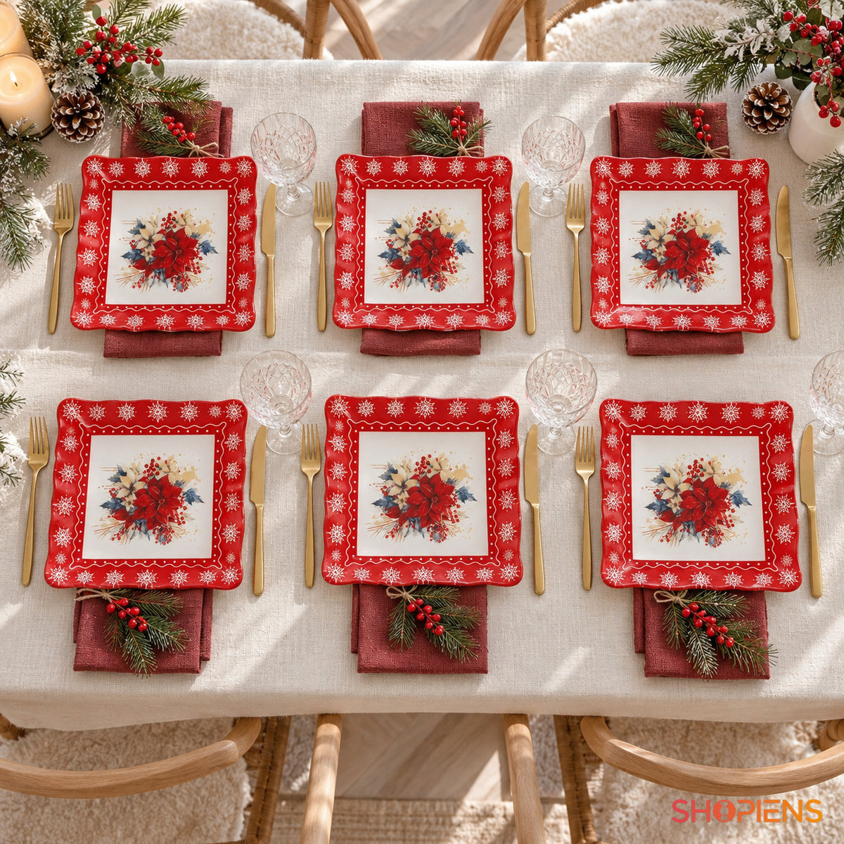 Set 6 farfurii de desert din sticlă cu crăciuniță, 17 × 17 cm, pe masa festivă de Crăciun, decor neinclus | Shopiens®