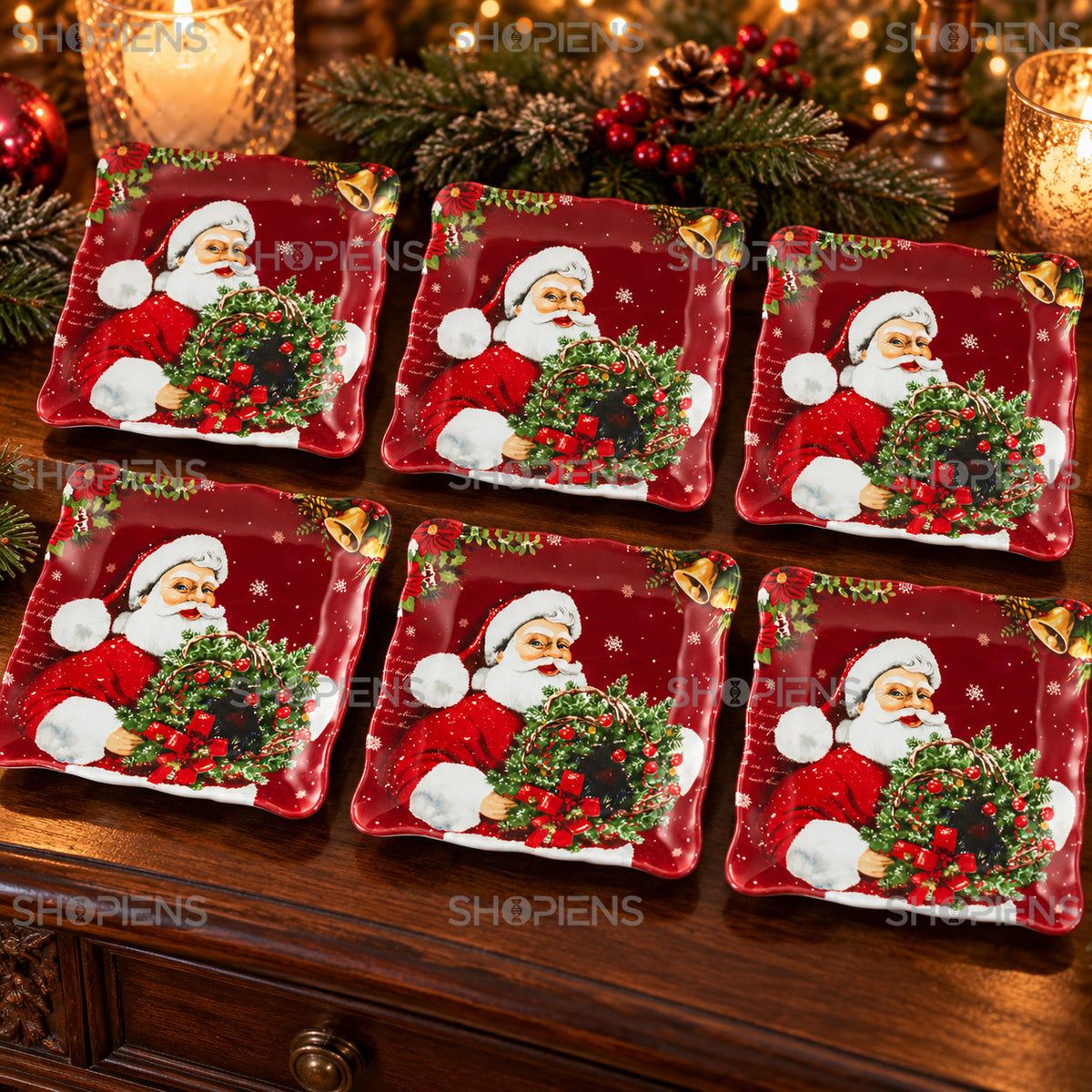 Set 6 farfurii din sticlă cu Moș Crăciun și coroniță, 17 × 17 cm, detaliu al imprimeului și marginii, decor neinclus | Shopiens®