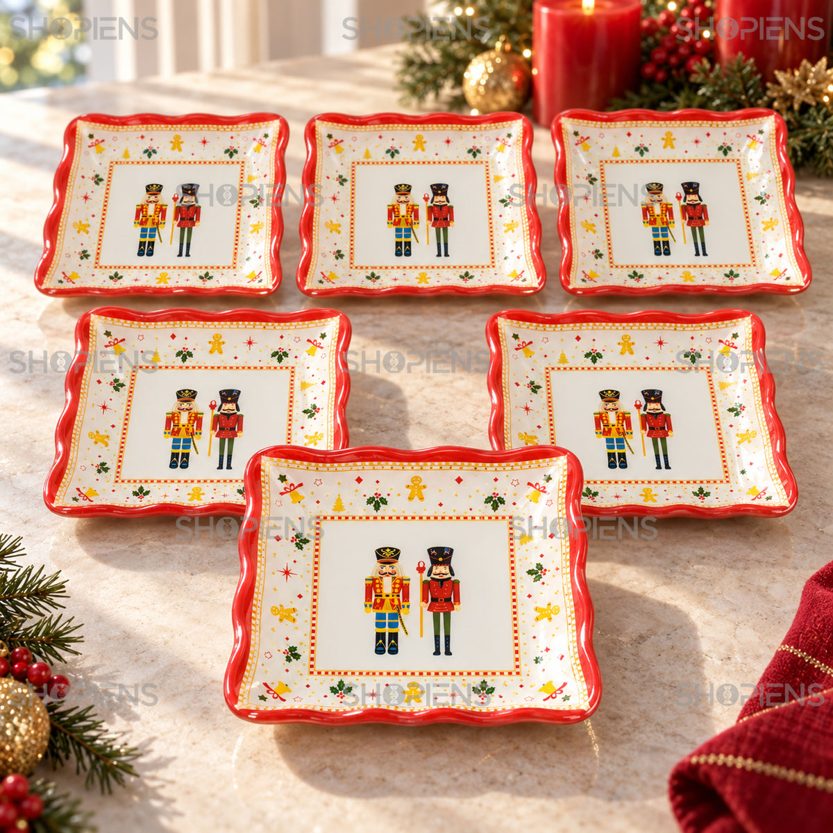 Set 6 farfurii din sticlă cu spărgători de nuci, 17 × 17 cm, detaliu al imprimeului și marginii, decor neinclus | Shopiens®