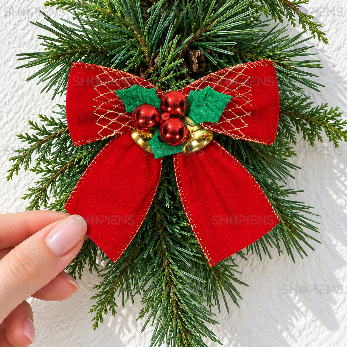 Set 6 fundițe roșii cu clopoței și vâsc, 10 cm, detaliu lifestyle, decor neinclus | Shopiens®