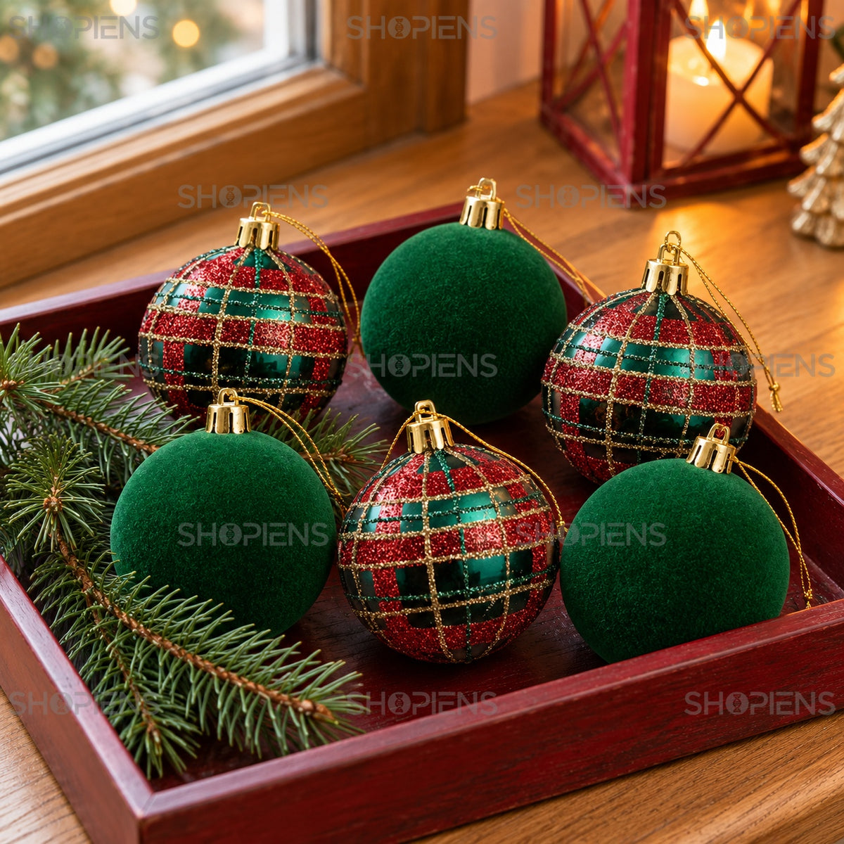 Set 6 globuri verzi catifelate și în carouri, Ø6 cm, aranjament festiv, decor neinclus | Shopiens®