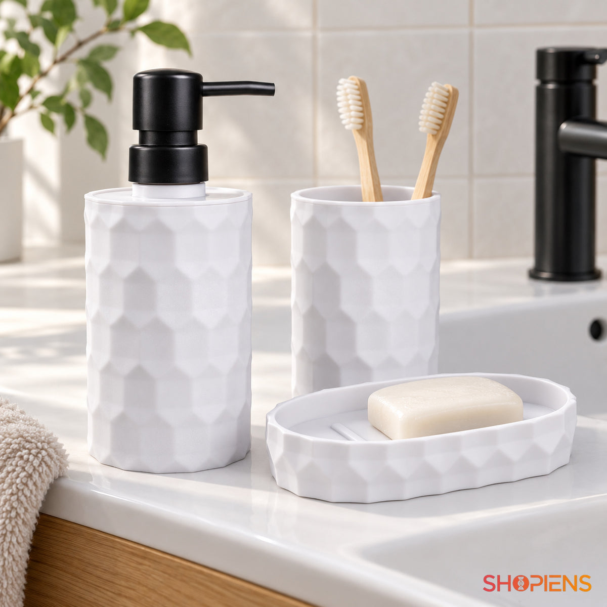 Set de baie alb cu relief fagure, 3 piese
