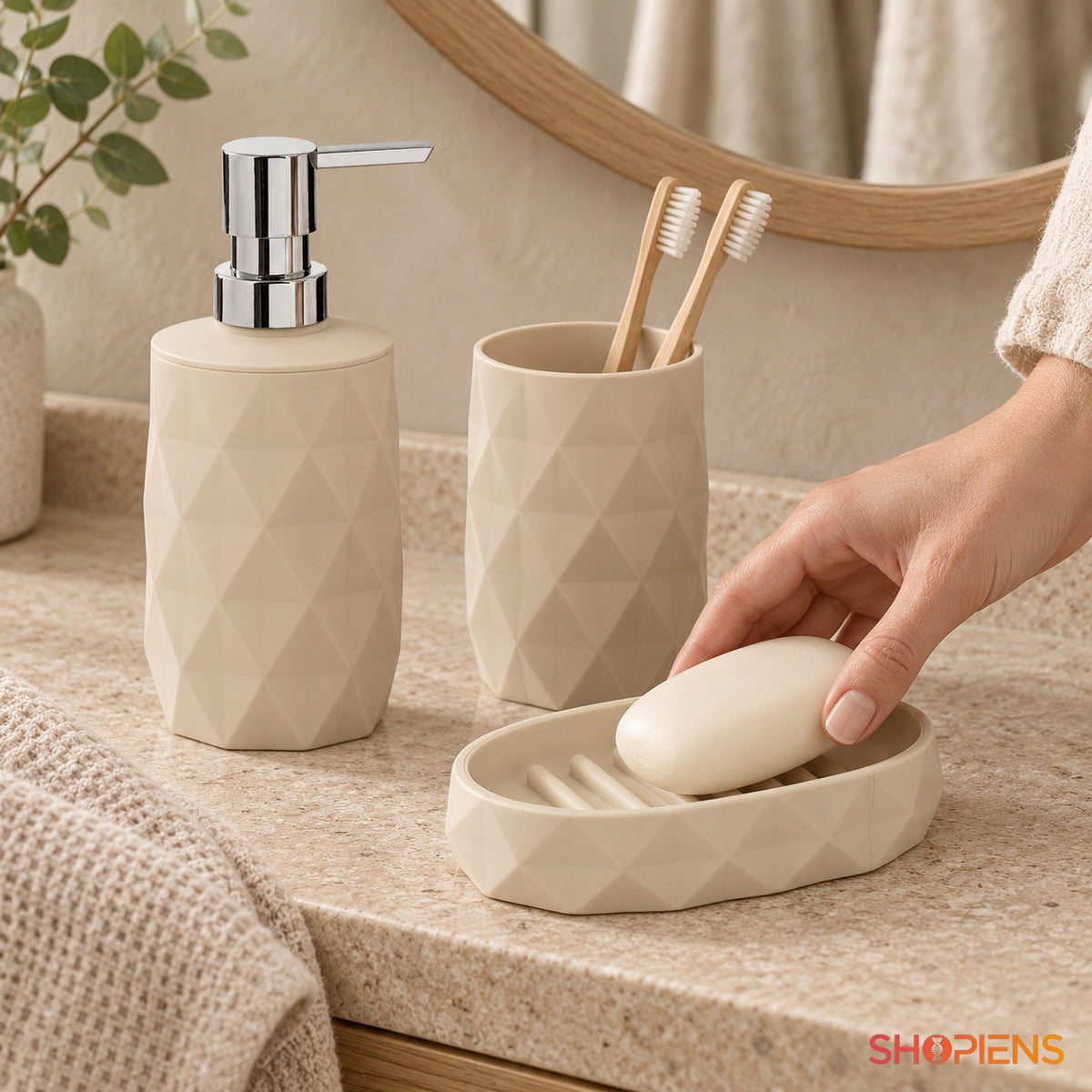 Accesorii de baie bej cu romburi, set 3 piese