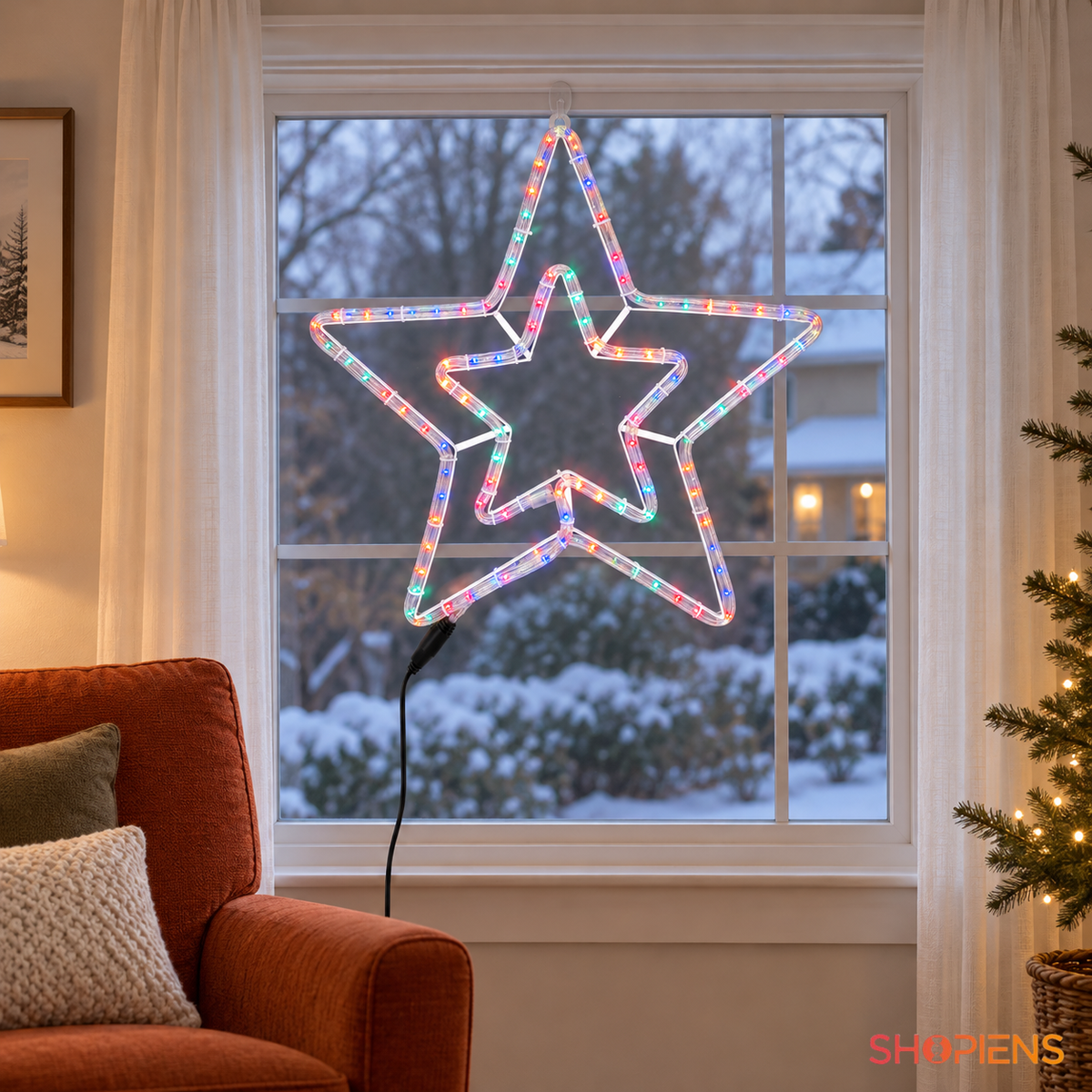 Stea dublă LED multicoloră, 57 × 57 cm, la fereastra unui living | Shopiens®