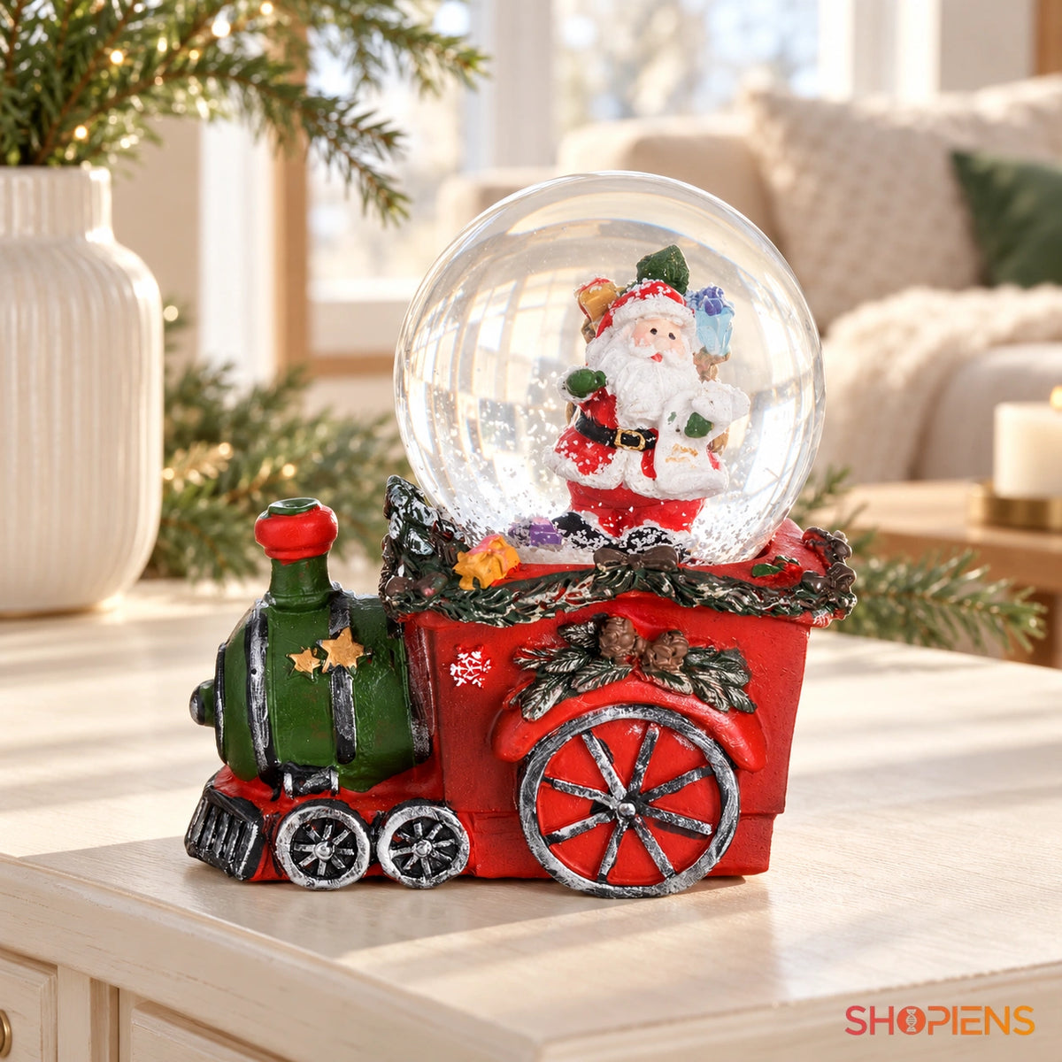 Tren decorativ cu glob și Moș Crăciun, 10 cm într-un decor luminos de Crăciun | Shopiens®