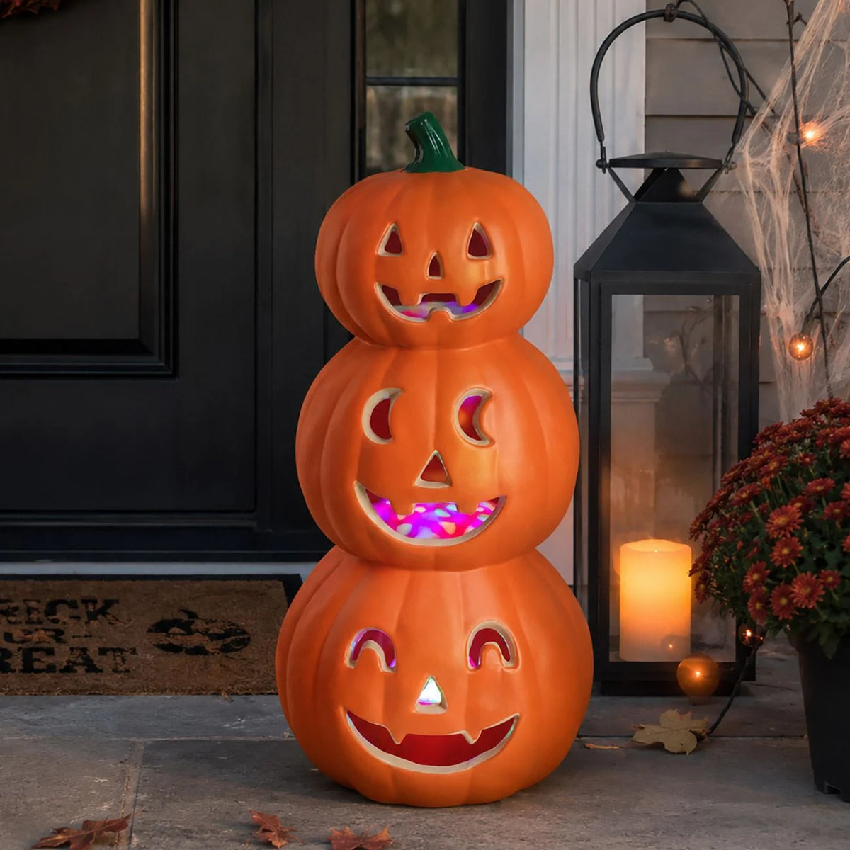 Turn Cu Trei Dovleci Si LED Multicolor, Halloween 53 Cm - Shopiens